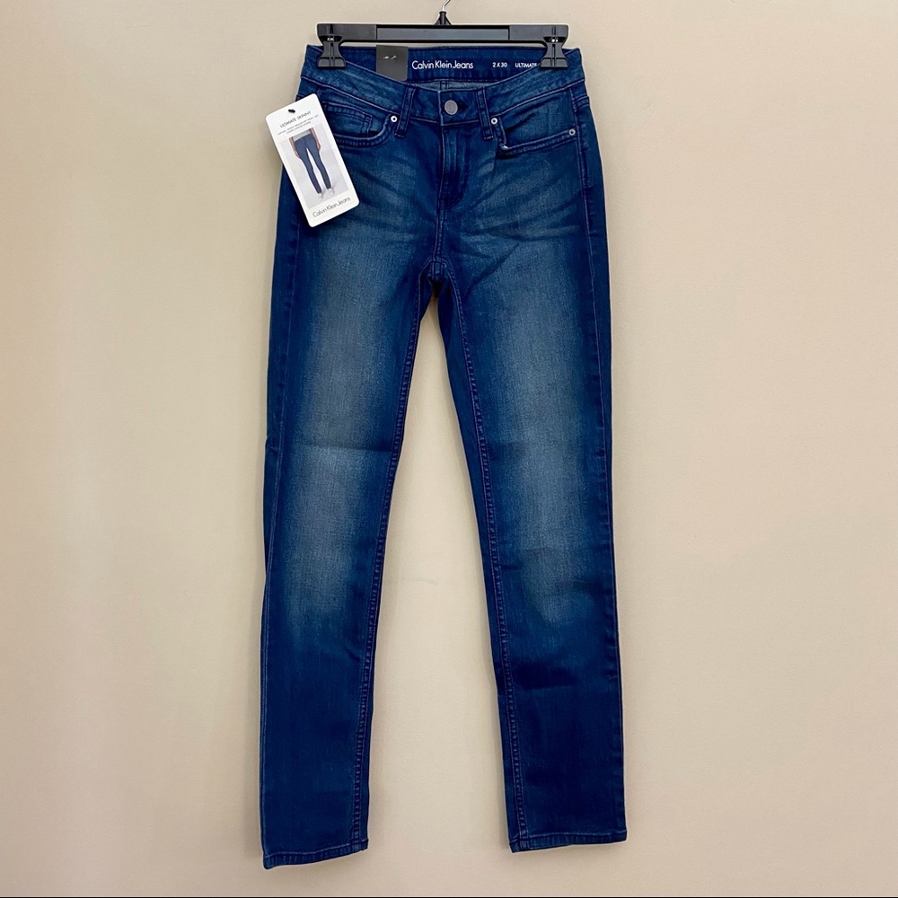 NWT CALVIN KLEIN Ultimate Skinny Low Rise Blue Jeans Women’s Size 2x30